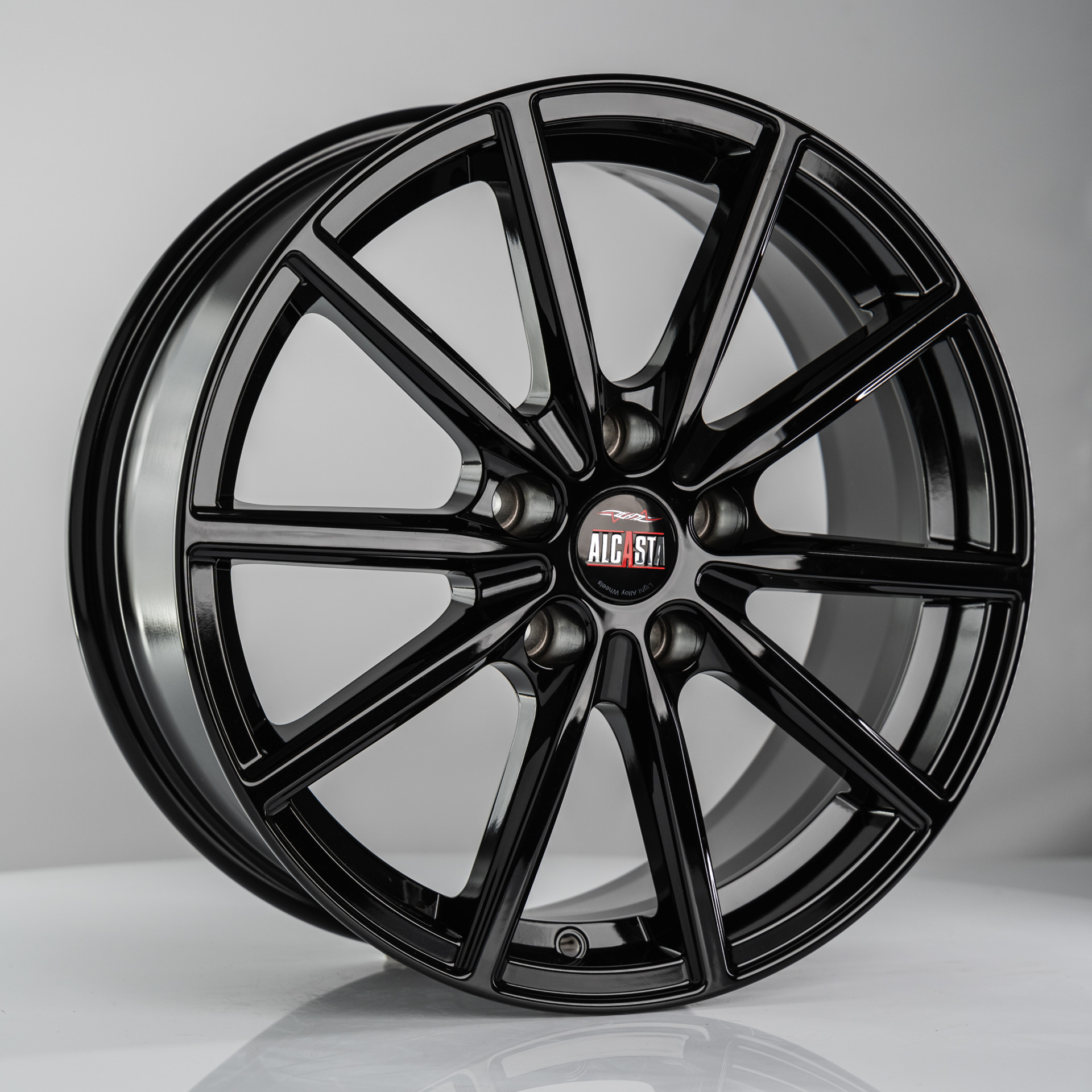 Диск Alcasta M61 R17 7 5x114.3 64.1