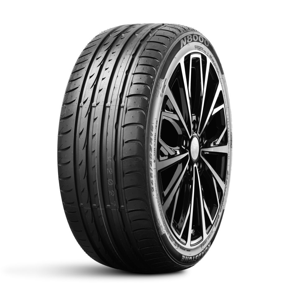 Шина Roadstone N8000 R19 225/40 летняя